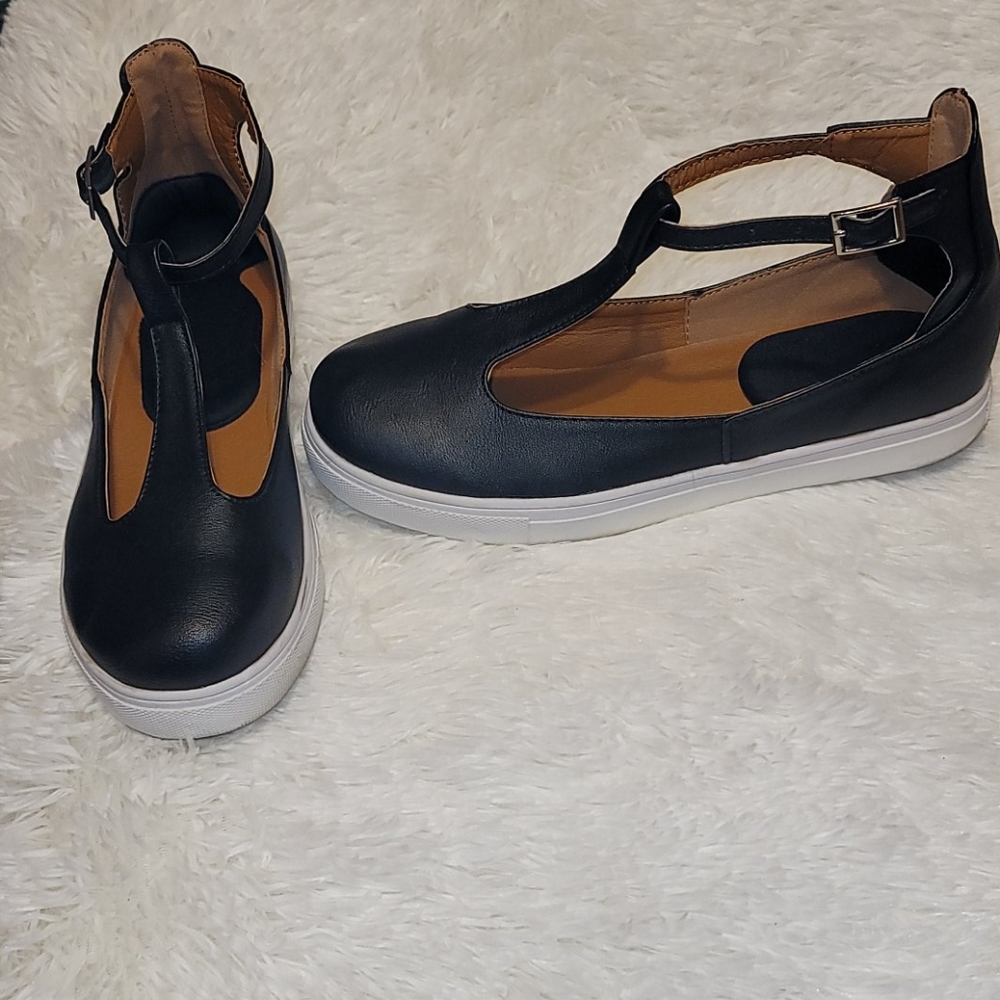 Super Cute Mary Jane Style Shoes